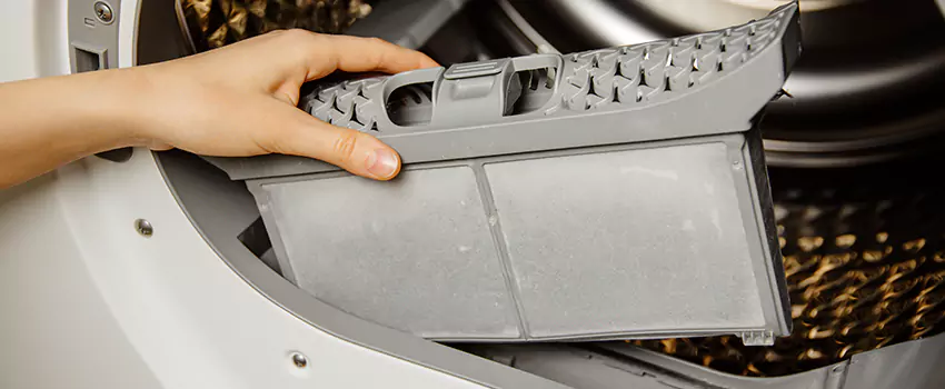 Signs Of A Clogged Dryer Lint Trap in Lebanon, Indiana
